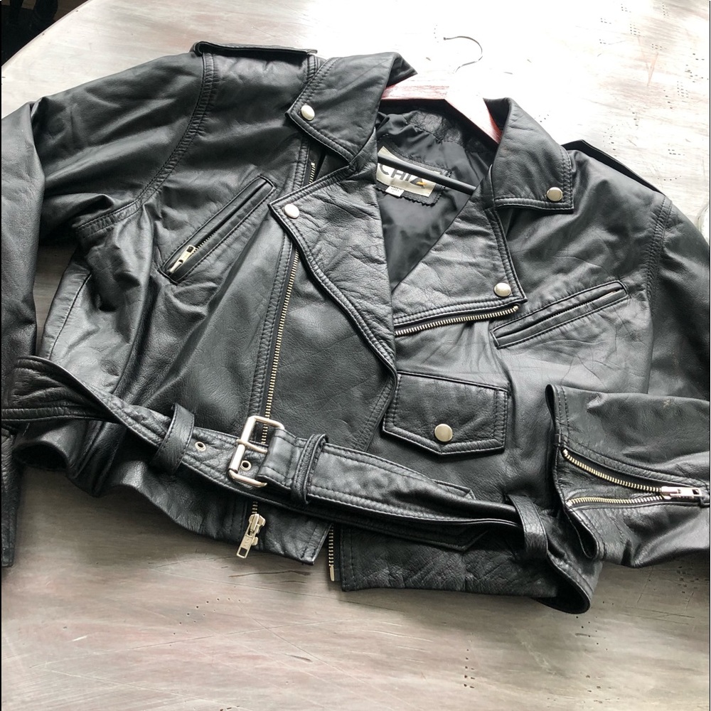 ChiA........ cropped leather jacket